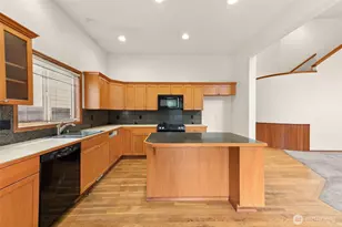 25022 235th Ct SE, Maple Valley, WA 98038 - Photo 13