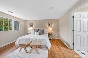 12412 NE 4th Pl, Bellevue, WA 98005 - Photo 23