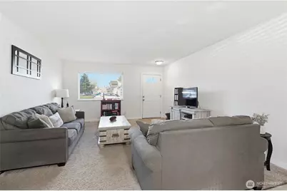 13631 51st Avenue NE #A, Marysville, WA 98271 - Photo 3