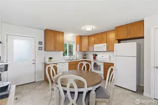 13631 51st Ave NE, Marysville, WA 98271 - Photo 9