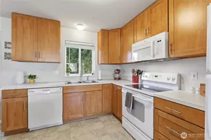 13631 51st Ave NE, Marysville, WA 98271 - Photo 7