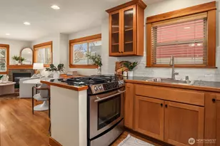 6537 34th Ave SW, Seattle, WA 98126 - Photo 9