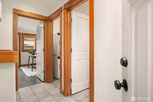 6537 34th Ave SW, Seattle, WA 98126 - Photo 13