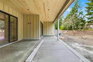 6709 254th St E, Graham, WA 98338 - Photo 9