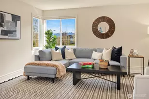 27135 SE 13th St, Sammamish, WA 98075 - Photo 19