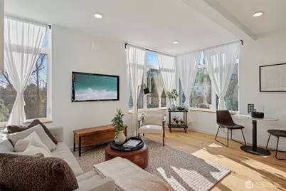 515 Howe Street #A, Seattle, WA 98109 - Photo 11