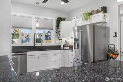 290 Columbia Street, Cathlamet, WA 98612 - Photo 5