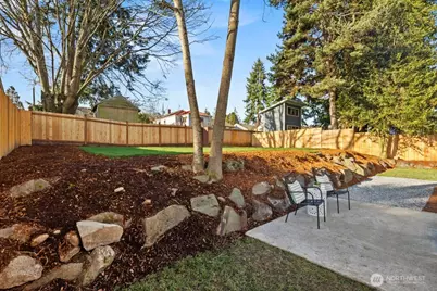 9021 12th Avenue SW, Seattle, WA 98106 - Photo 35