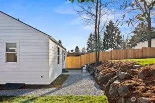 9021 12th Ave SW, Seattle, WA 98106 - Photo 33