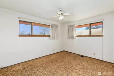 10434 59th Avenue S, Seattle, WA 98178 - Photo 15