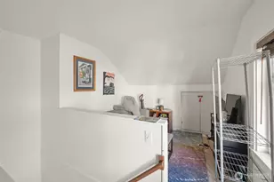 341 NE 51st St, Seattle, WA 98105 - Photo 5