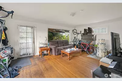 341 NE 51st Street, Seattle, WA 98105 - Photo 13