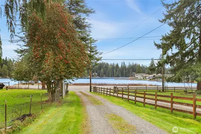 2213 Lakewood Road, Arlington, WA 98223 - Photo 3