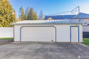 30961 E Lake Morton Dr SE, Kent, WA 98042 - Photo 13