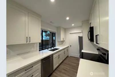 209 SW 132nd Street, Burien, WA 98146 - Photo 5