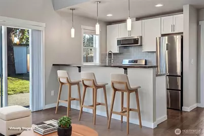 12757 Dayton Avenue N #B, Seattle, WA 98133 - Photo 11