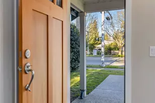 12757 Dayton Ave N, Seattle, WA 98133 - Photo 5