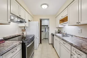 7310 N Skyview Pl, Tacoma, WA 98406 - Photo 3