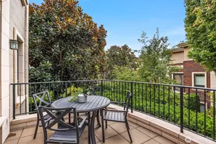 1185 Broadway E, Seattle, WA 98102 - Photo 11