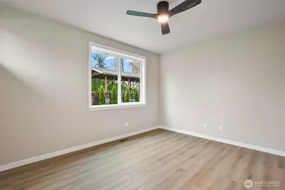 2227 124th Street SE, Everett, WA 98208 - Photo 9