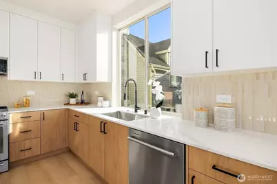 5716 14th Avenue NW, Seattle, WA 98107 - Photo 11