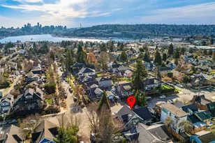 4003 Densmore Ave N, Seattle, WA 98103 - Photo 33