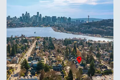 4003 Densmore Avenue N, Seattle, WA 98103 - Photo 23