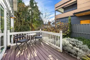 4003 Densmore Ave N, Seattle, WA 98103 - Photo 25