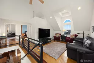 4003 Densmore Ave N, Seattle, WA 98103 - Photo 9