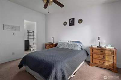 2432 Hemenway Place, Oak Harbor, WA 98277 - Photo 17