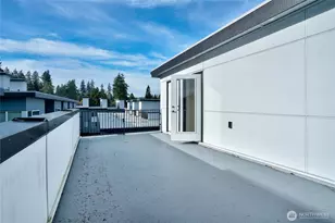 2121 N 148th St, Shoreline, WA 98133 - Photo 23