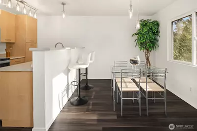 710 240th Way SE #J302, Sammamish, WA 98074 - Photo 15