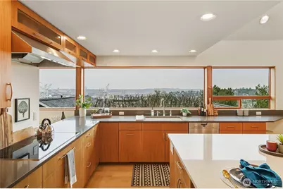 3311 SW Hinds Street, Seattle, WA 98126 - Photo 7