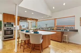 3311 SW Hinds St, Seattle, WA 98126 - Photo 9