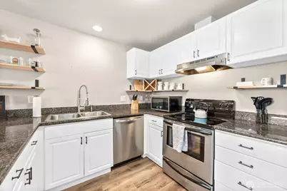 218 Broadway #5, Tacoma, WA 98402 - Photo 11