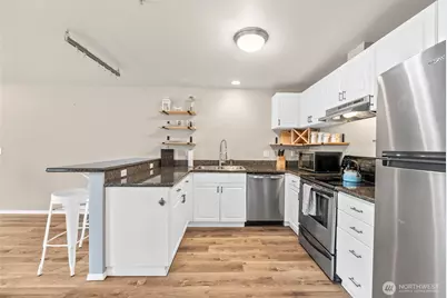 218 Broadway #5, Tacoma, WA 98402 - Photo 11