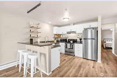 218 Broadway #5, Tacoma, WA 98402 - Photo 3