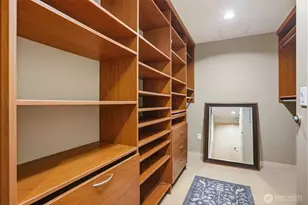 10650 NE 9th Pl, Bellevue, WA 98004 - Photo 9