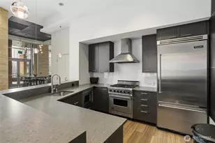 10650 NE 9th Pl, Bellevue, WA 98004 - Photo 15