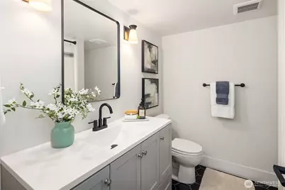 721 N 97th Street, Seattle, WA 98103 - Photo 25