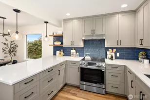 721 N 97th St, Seattle, WA 98103 - Photo 11