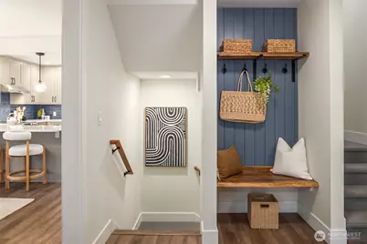 721 N 97th Street, Seattle, WA 98103 - Photo 13