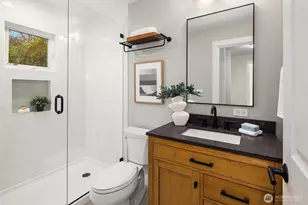 721 N 97th St, Seattle, WA 98103 - Photo 15