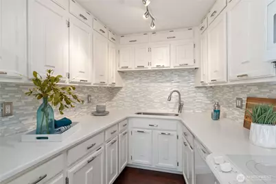 22315 6th Avenue S #A109, Des Moines, WA 98198 - Photo 9