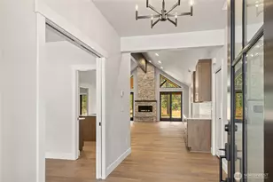 971 Domerie Park Loop, Cle Elum, WA 98922 - Photo 3