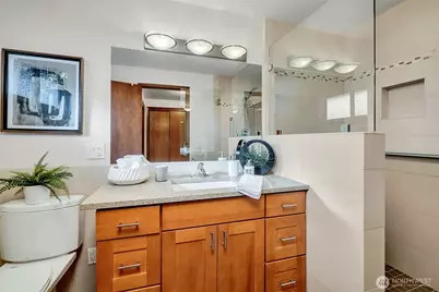 12161 SE 17th Place, Bellevue, WA 98005 - Photo 19