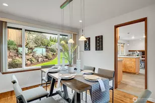 12161 SE 17th Pl, Bellevue, WA 98005 - Photo 7