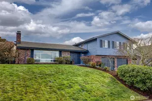 12161 SE 17th Pl, Bellevue, WA 98005 - Photo 1