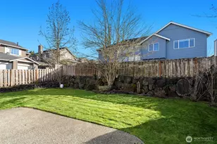 24039 SE 12th Pl, Sammamish, WA 98075 - Photo 23