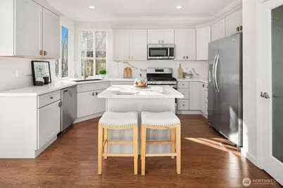 24039 SE 12th Place, Sammamish, WA 98075 - Photo 5